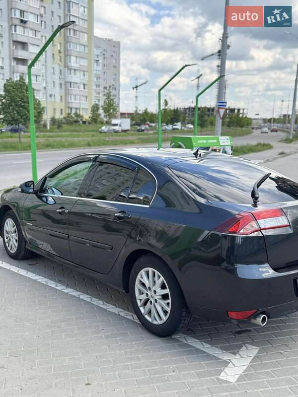 Лифтбек Renault Laguna 2015 в Виннице
