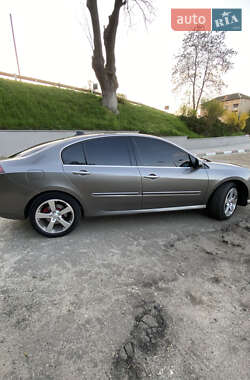 Лифтбек Renault Laguna 2007 в 