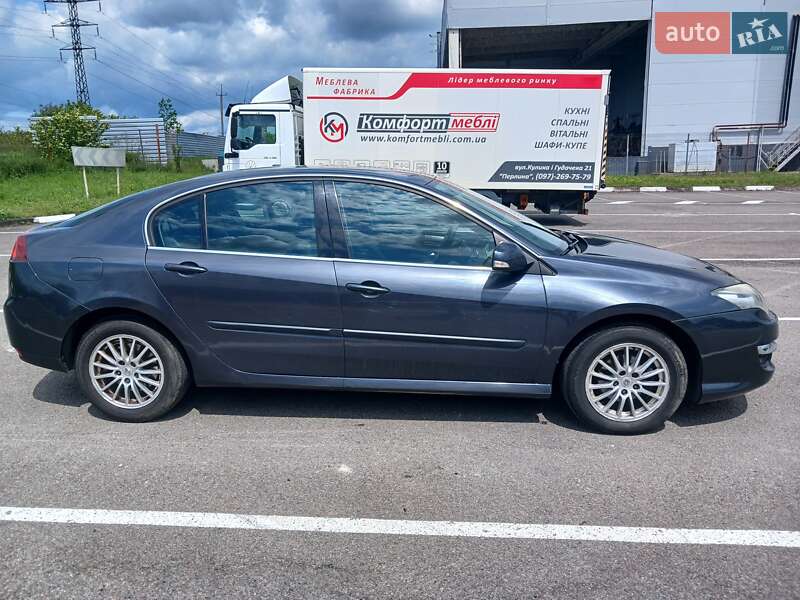 Лифтбек Renault Laguna 2011 в Ровно