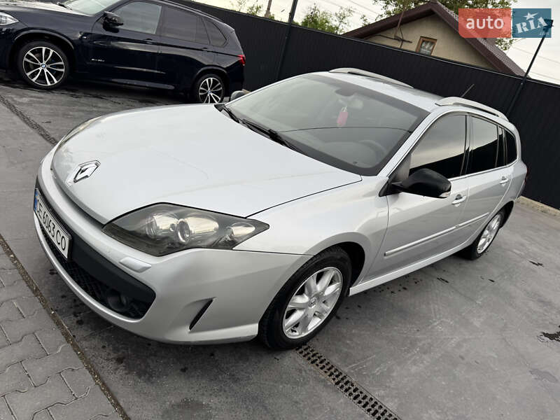 Универсал Renault Laguna 2011 в 