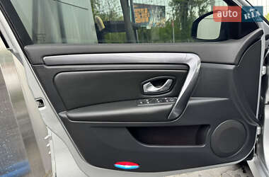 Универсал Renault Laguna 2011 в 