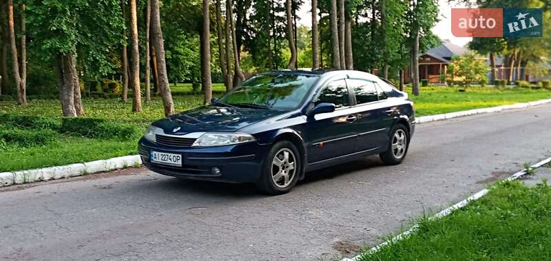 Лифтбек Renault Laguna 2001 в 