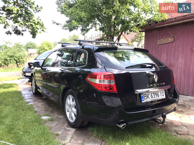Универсал Renault Laguna 2008 в Ровно