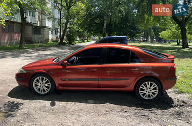 Лифтбек Renault Laguna 2001 в 