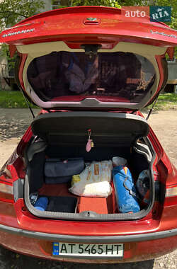 Лифтбек Renault Laguna 2001 в 