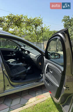 Универсал Renault Laguna 2012 в 