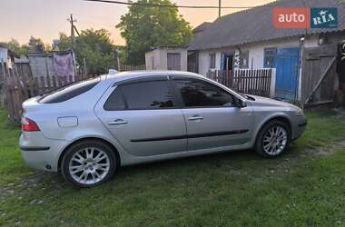 Лифтбек Renault Laguna 2001 в 
