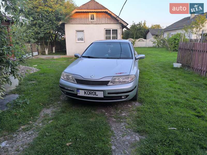 Лифтбек Renault Laguna 2001 в 