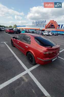 Лифтбек Renault Laguna 2001 в Львове