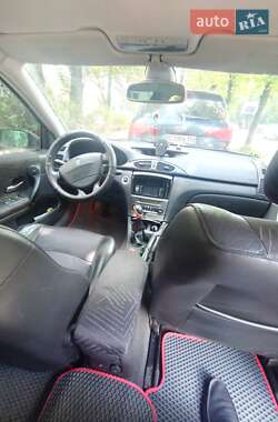 Лифтбек Renault Laguna 2001 в 