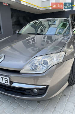 Лифтбек Renault Laguna 2008 в 