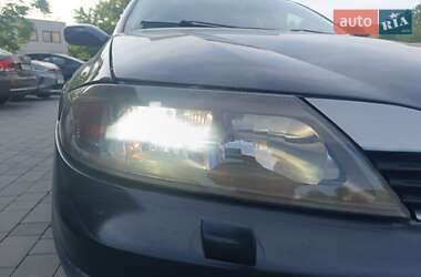 Лифтбек Renault Laguna 2002 в 