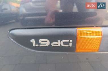 Лифтбек Renault Laguna 2002 в 