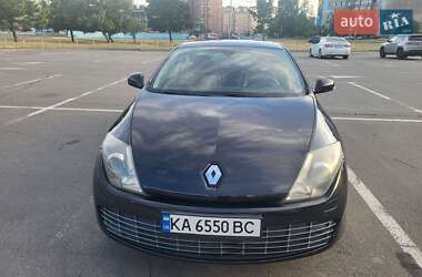 Купе Renault Laguna 2011 в 
