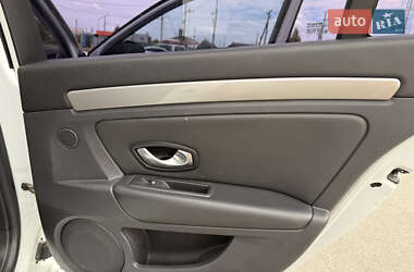 Универсал Renault Laguna 2011 в 