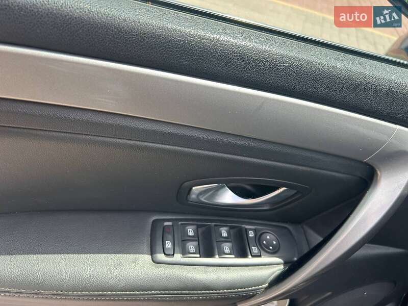Универсал Renault Laguna 2012 в Киеве