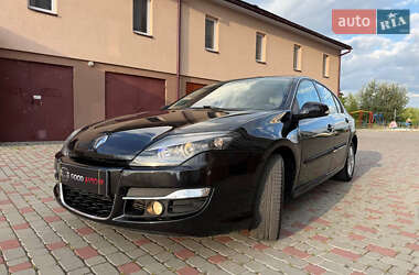Лифтбек Renault Laguna 2011 в 