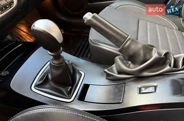 Лифтбек Renault Laguna 2011 в 