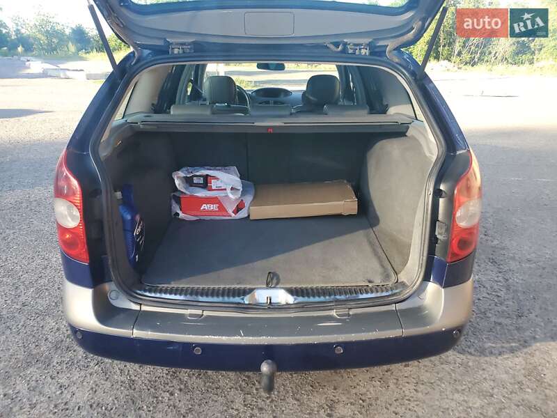 Универсал Renault Laguna 2002 в Черновцах