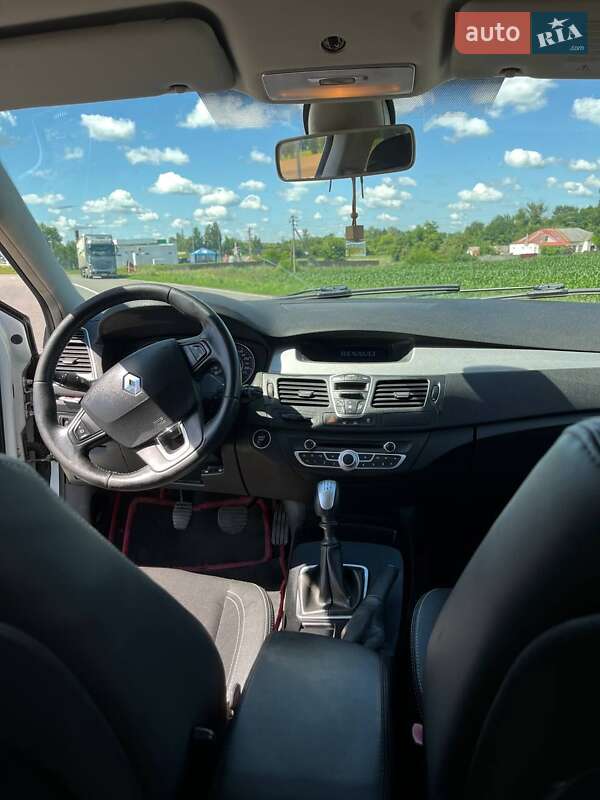 Купе Renault Laguna 2013 в Ромнах фото 13 Купе Renault Laguna 2013 в Ромнах