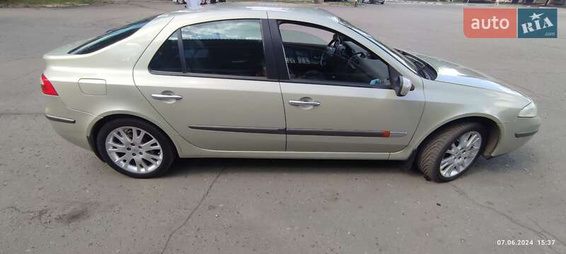 Ліфтбек Renault Laguna 2002 в Береговому