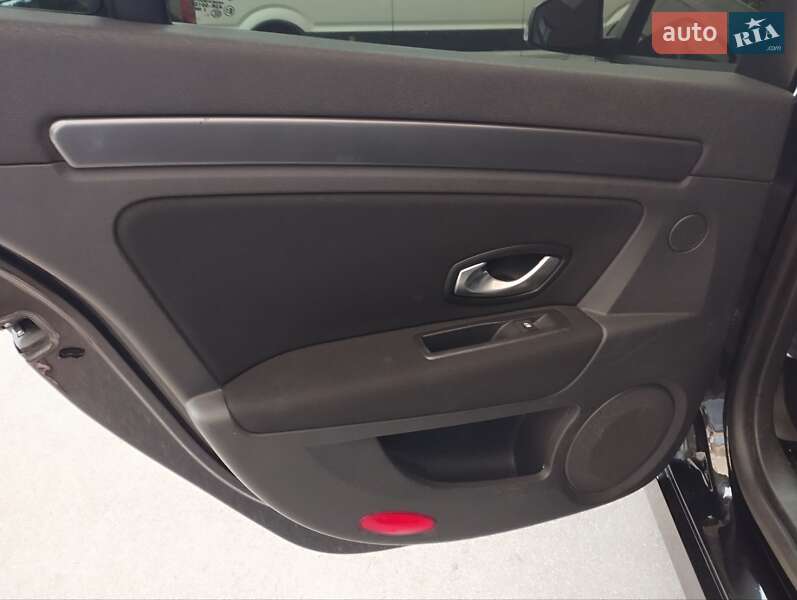 Лифтбек Renault Laguna 2008 в Киеве фото 13 Лифтбек Renault Laguna 2008 в Киеве