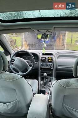 Ліфтбек Renault Laguna 1998 в 