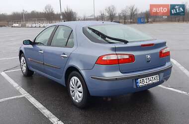 Лифтбек Renault Laguna 2004 в 