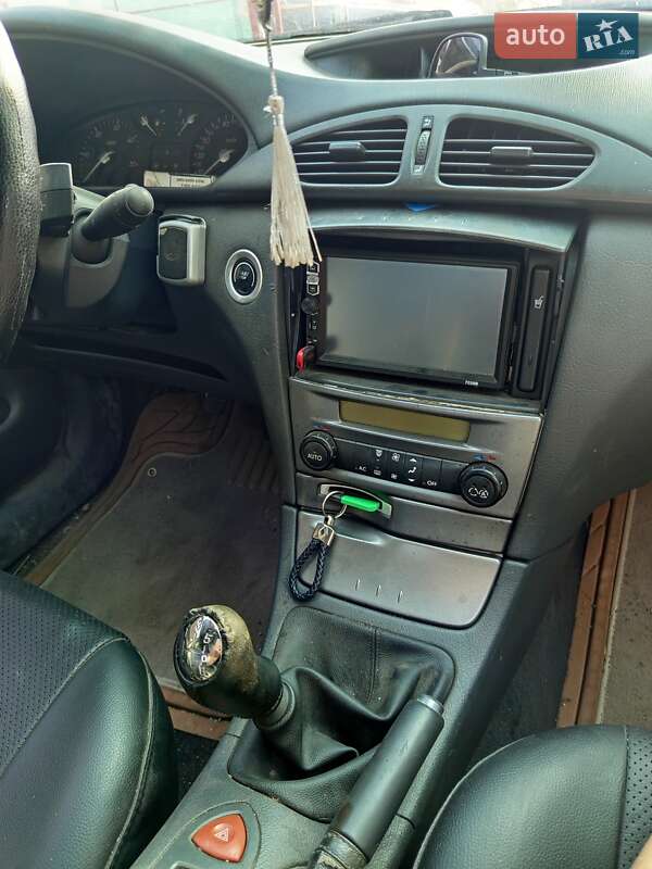 Лифтбек Renault Laguna 2002 в Днепре