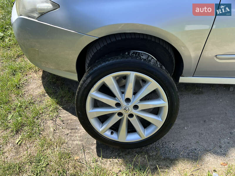 Универсал Renault Laguna 2009 в Хмельницком