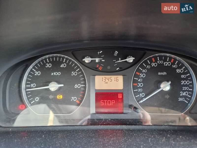 Лифтбек Renault Laguna 2002 в Днепре