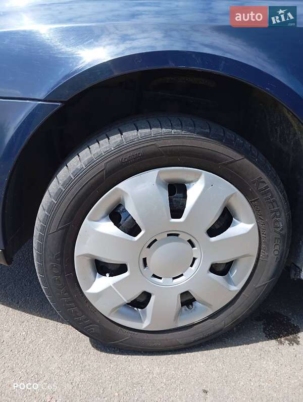 Лифтбек Renault Laguna 2002 в Клевани