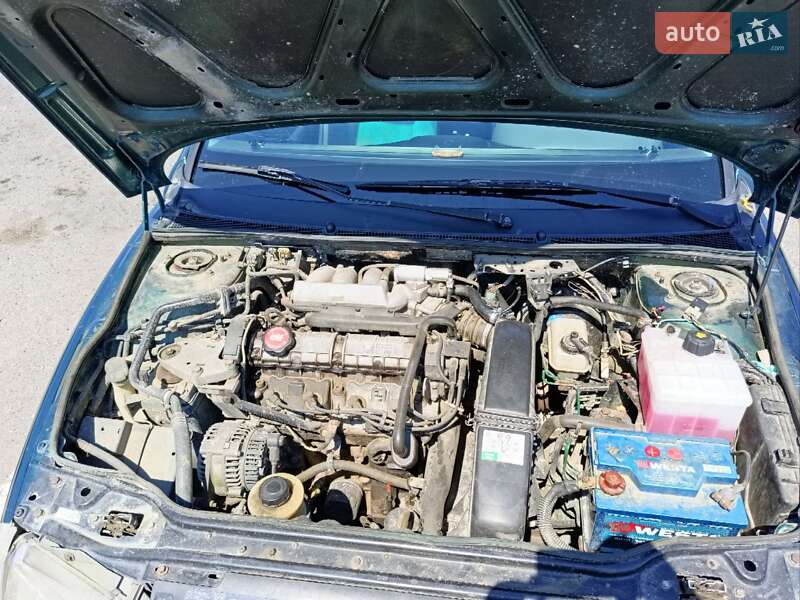 Лифтбек Renault Laguna 1994 в Виннице