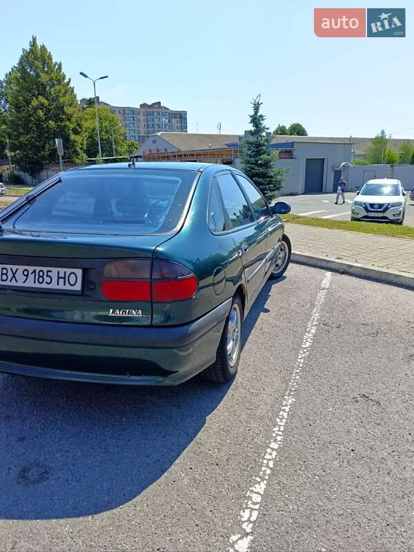 Лифтбек Renault Laguna 1994 в Виннице