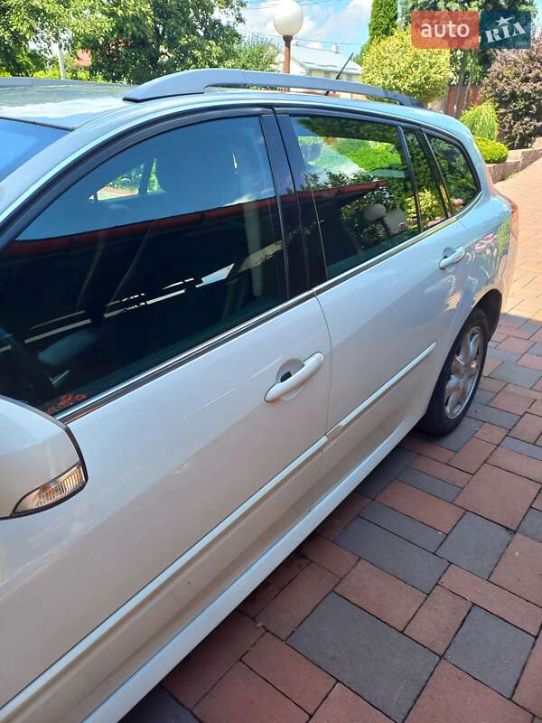 Универсал Renault Laguna 2008 в Львове