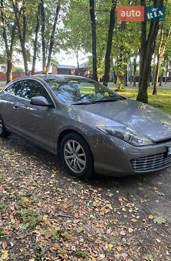 Купе Renault Laguna 2009 в 