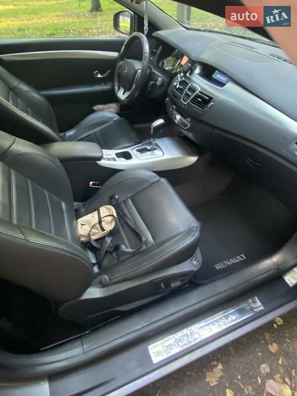 Купе Renault Laguna 2009 в Зіньківі