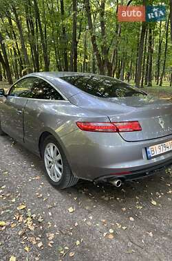 Купе Renault Laguna 2009 в 