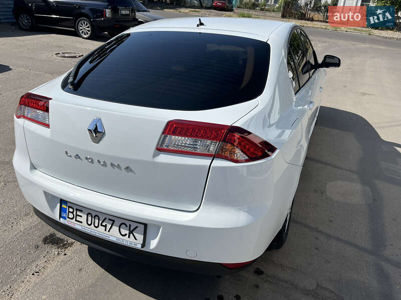 Ліфтбек Renault Laguna 2011 в Миколаєві