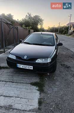 Лифтбек Renault Laguna 1996 в Брошневе-Осаде