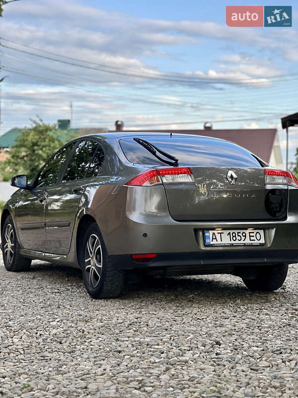 Лифтбек Renault Laguna 2010 в Коломые