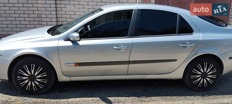 Лифтбек Renault Laguna 2001 в Херсоне