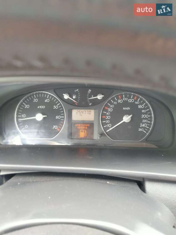 Универсал Renault Laguna 2001 в Козельце