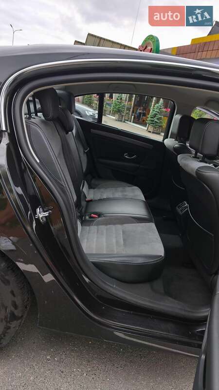 Лифтбек Renault Laguna 2010 в Киеве