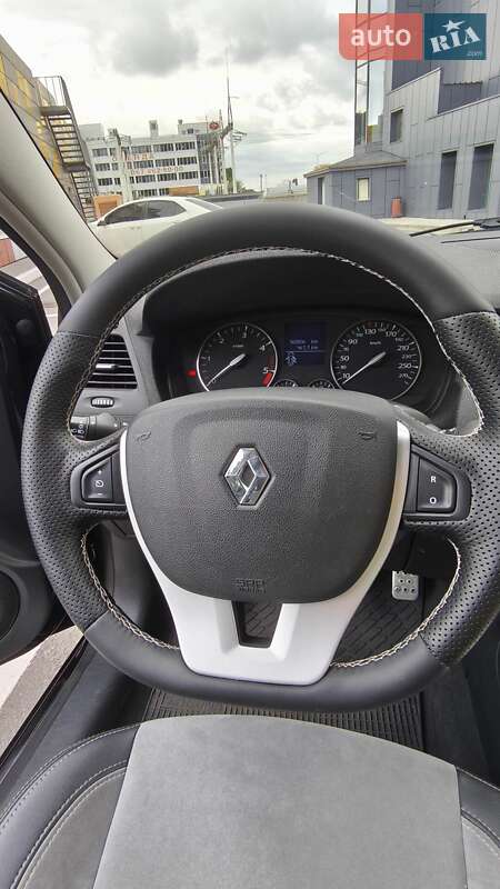 Лифтбек Renault Laguna 2010 в Киеве