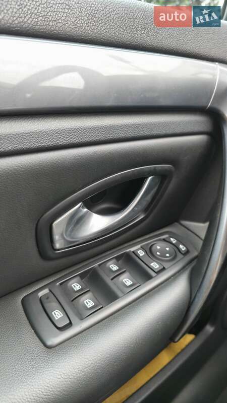 Лифтбек Renault Laguna 2010 в Киеве