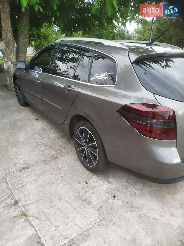 Универсал Renault Laguna 2010 в Кропивницком