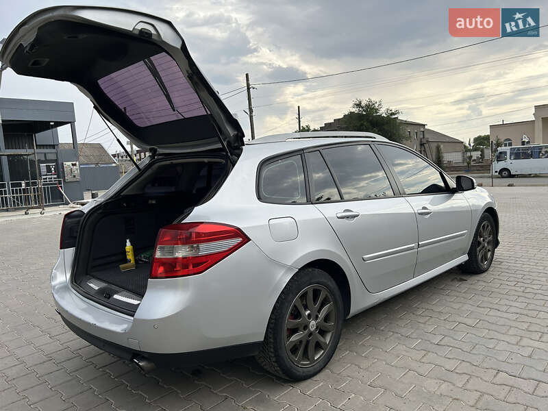 Универсал Renault Laguna 2008 в Александровке