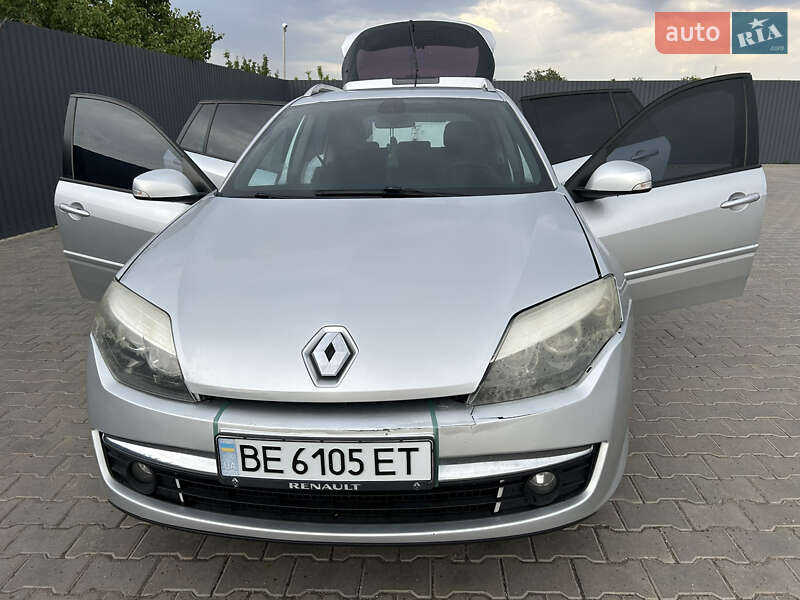 Универсал Renault Laguna 2008 в Александровке