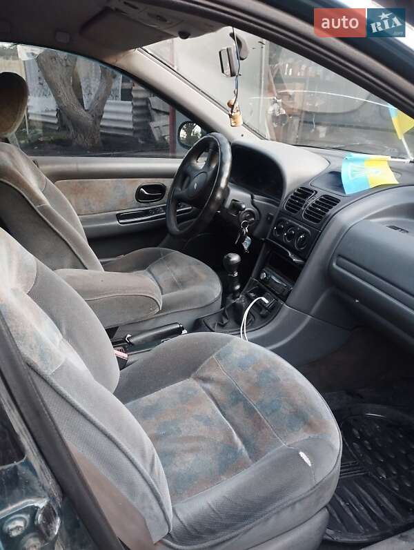 Универсал Renault Laguna 1995 в Днепре